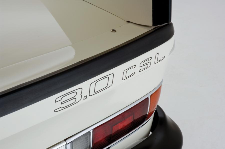 BMW 3.0 CSL Batmobile 1974 года  (фото 10 из 17)